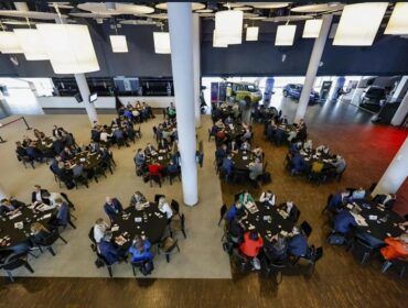 Business Mixer 2024 – przedsiębiorcy podczas spotkania networkingowego organizowanego przez WSSE INVEST-PARK.